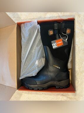 NWT Hisea Men's Black Waterproof Insulated Boots